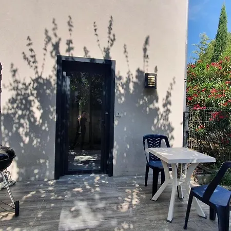 Διαμέρισμα Le 30 - Duplex En Rez-de-jardin Proche Du Centre *