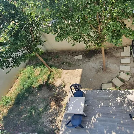 Le 30 - Duplex En Rez-de-jardin Proche Du Centre *
